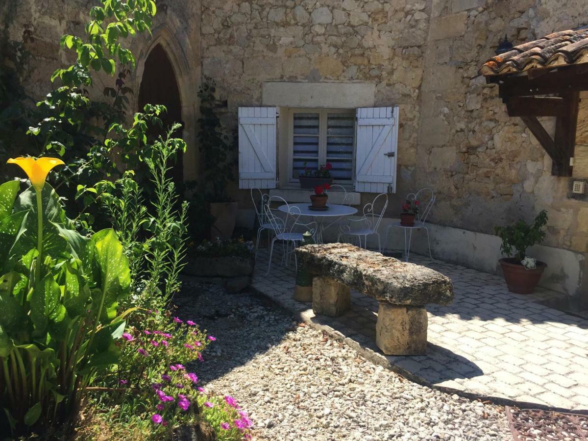 Le Prieure Bed and Breakfast Saint-Pey-de-Castets Buitenkant foto