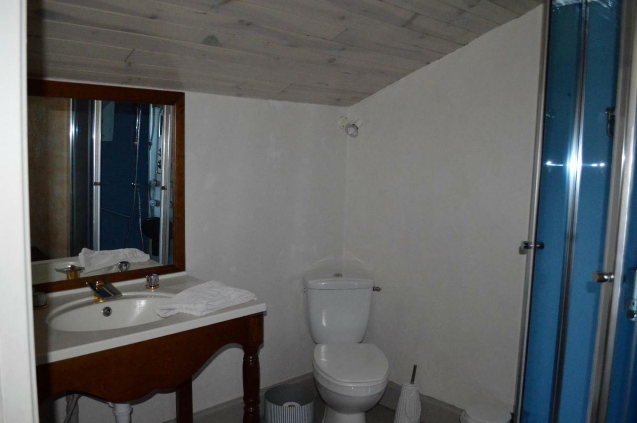 Le Prieure Bed and Breakfast Saint-Pey-de-Castets Buitenkant foto