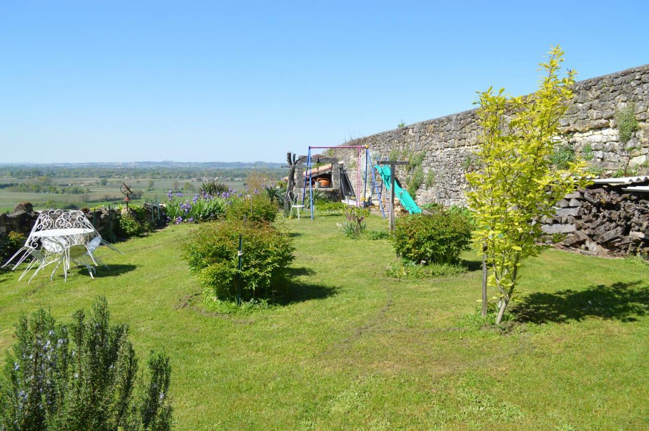 Le Prieure Bed and Breakfast Saint-Pey-de-Castets Buitenkant foto